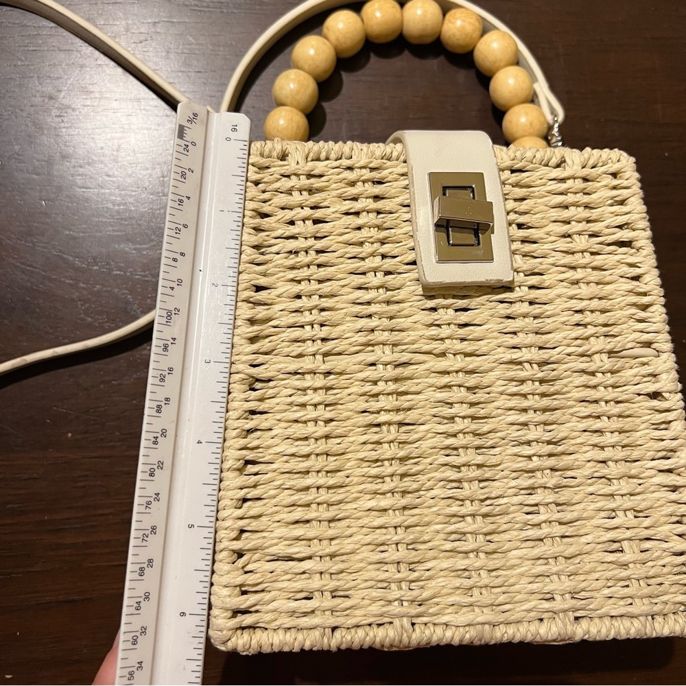 Wicker Purse - Picture 10 of 12